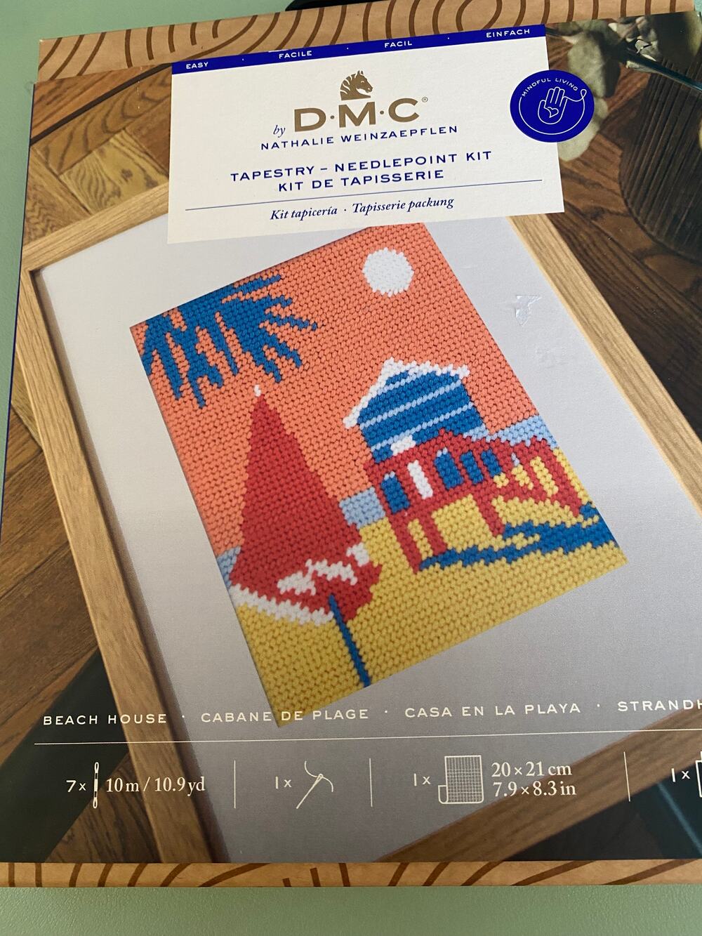 DMC -Nathalie Weinzaepflen Needlepoint kit New in box Beachhouse